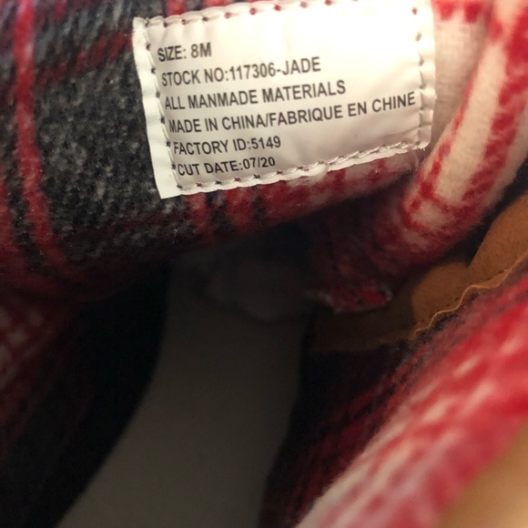 HP 11/21🎉🎉Brand New Maurices Jade SD Buckle Duck Boots - Picture 6 of 6